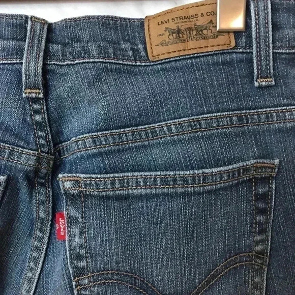 Levi’s 550 Classic Relaxed Tapered  Mom Jeans Size 10 - Picture 4 of 6